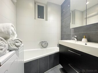 Na prenájom 3-izb.byt blízko centra s 2 balkónmi v BA - 15