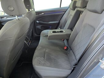 Volkswagen Golf 1.5 eTSI ACT 150k Style DSG, Mesačne: 303€ - 15