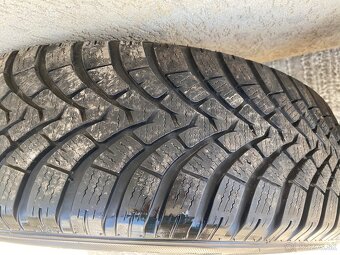 Falken zimné 215-65 r17 - 15