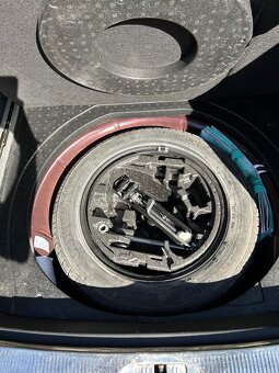 Škoda Superb Combi 2.0 TDI DSG - 15