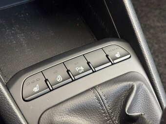 Kia Stonic 1,2 benzín, 2021 SR auto 1. majiteľ 18424km - 15