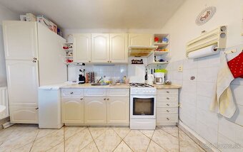 Ponúkame Vám na predaj 4 izbový rodinný dom  v obci Trnávka, - 15