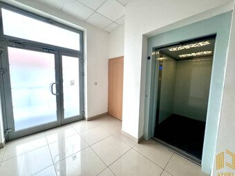 NA PRENÁJOM  PRIESTORY PRE AMBULANCIU LEKÁRA, SENICA - 15