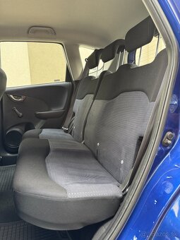 HONDA JAZZ 1,2 i-VTEC, BENZÍN, MANUÁL, 2/2011, 165 212 KM - 15