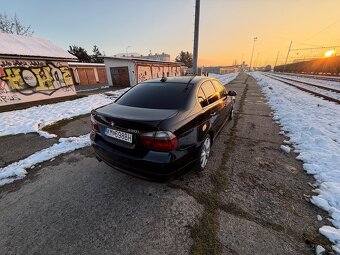 BMW 330i e90 2006 - 15