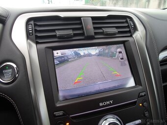 Ford Mondeo Combi 2.0 HEV Vignale 187k automat,facelift,masá - 15