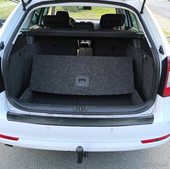 ŠKODA OCTAVIA COMBI 2.0 TDi 103KW CR FAMILY XENON NAVI ŤAŽNÉ - 15