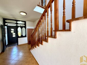 7 - IZB.ROD. DOM s GARÁŽOU, POZEMOK 2039m2, KOVÁLOV - 15