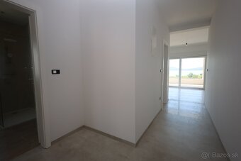 Apartmán Vodice s výhľadom 400m Plava plaža - 15