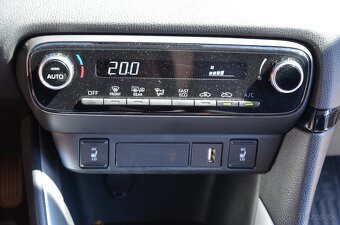 Toyota Yaris 1.5 VVT-iE CVT1 Hybrid Selection - 15