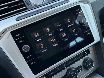 Volkswagen Passat 2.0 TDi - 15