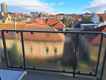 VEĽKÝ 3-IZB.BYT NA TEHELNEJ UL., PO KOMPLETNEJ REKONŠTRUKCII - 15