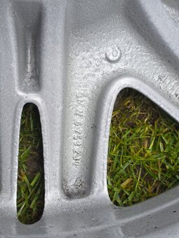 Originál BMW Styling 93 R18 5x120 + úprava farby - 15