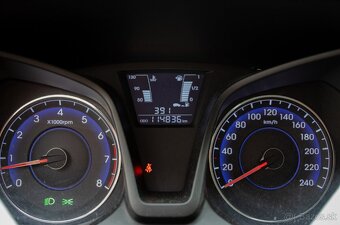 Hyundai ix20 1.4 DOHC 66 kW - 15