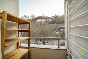 Exkluzívne na predaj veľký 3 izbový byt o výmere 81.30 m2 vo - 15