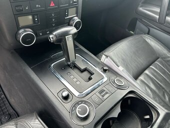 Volkswagen Touareg 3.0 V6 TDI - 15