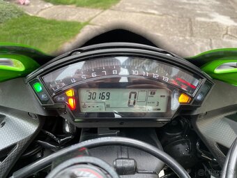 KAWASAKI NINJA ZX10R - 15