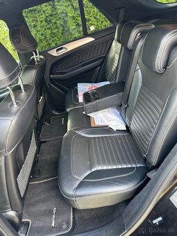 Mercedes Benz 43 AMG - 15