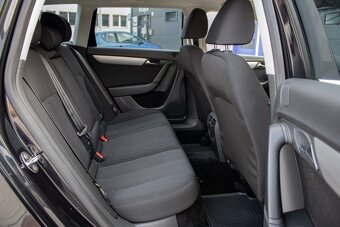 Volkswagen Passat 1.6 TDI 77kW MT/6 - 15