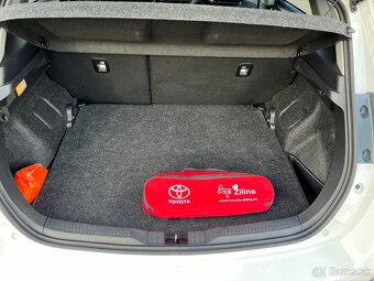 PREDAM TOYOTU AURIS 1,6 97kw 2017 - 15