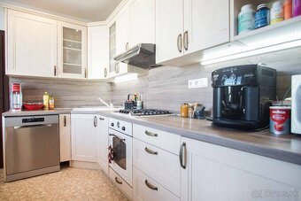 Kompletne prerobený veľký 3-izbový byt na sídlisku JUH - 15