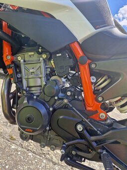 Ktm Duke 890 R - 15