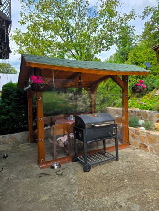 Na predaj drevenica s veľkým pozemkom - 1194 m² a bazénom v - 16