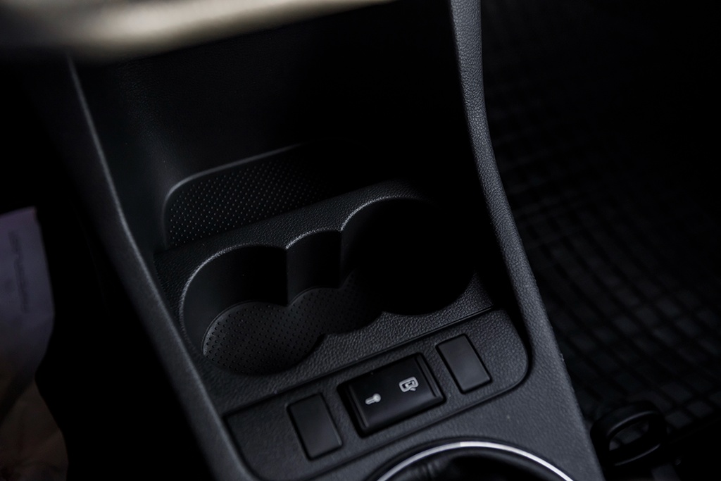 Škoda Fabia Ambiente 1 16V 63kW M5 12/2012 - 16