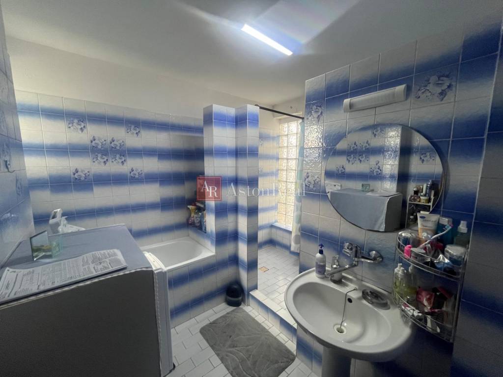 Predaj: rodinný dom s bazénom, altánkom na pozemku 617 m2, S - 16