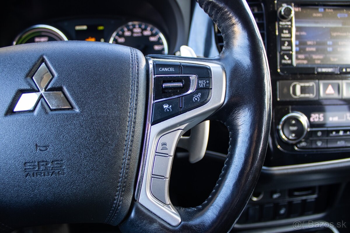 Outlander PHEV Plugin Hybrid 2,0 - 16