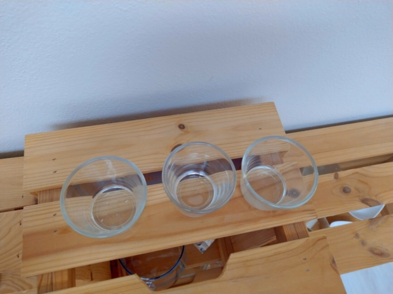 16x skleneny svietnik - 16