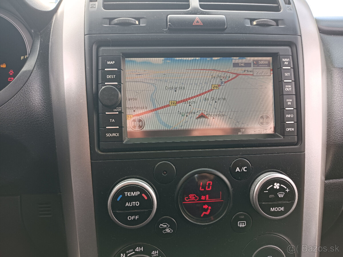 Suzuki Grand Vitara, 2.4-124kw,4x4,navi,xenon,2012 - 16