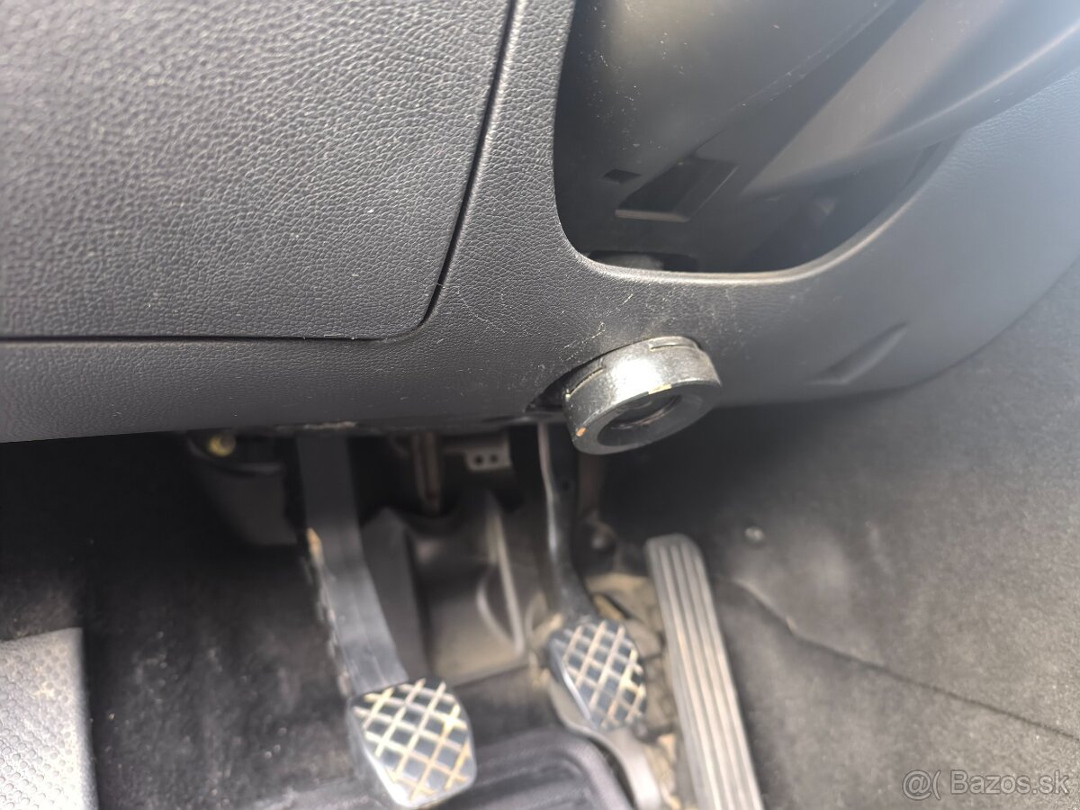 Škoda Octavia Combi Elegance 2,0TDI M6 - 16