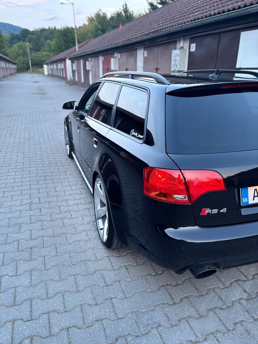 Audi RS4 avant b7 - 16