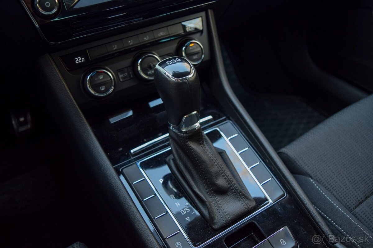 Škoda Superb Combi 1.6 TDI DSG - 16