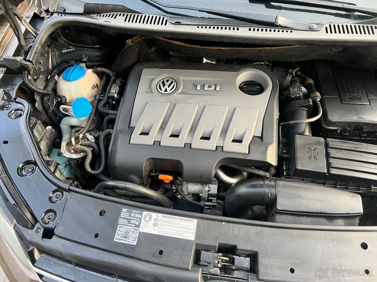 VW TOURAN 1.6TDi 77kW 2010 CR - 16