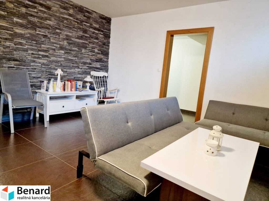 2 IZBOVÝ BYT, VEĽKÁ LOMNICA,VYSOKÉ TATRY,GARAŽOVÉ STÁTIE - 16