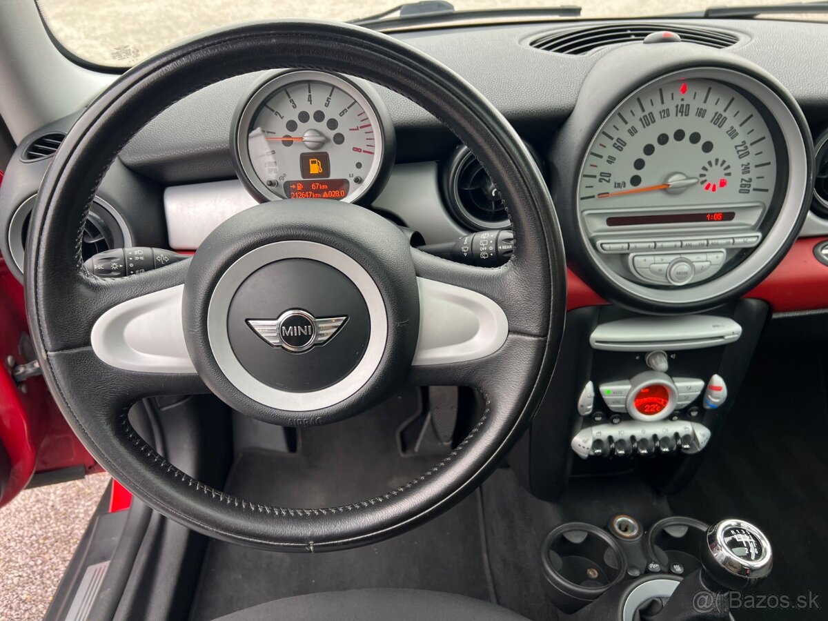 Mini Cooper Clubman - 16