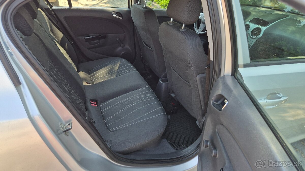 Opel Corsa 1.4 benzín automat rv.10/2009 - 16