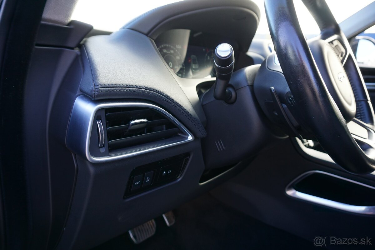 Jaguar F-Pace 2.0D I4 180k Prestige - 16