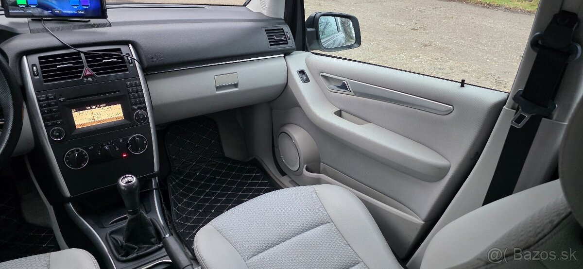 Mercedes-Benz B180 CDI - 16