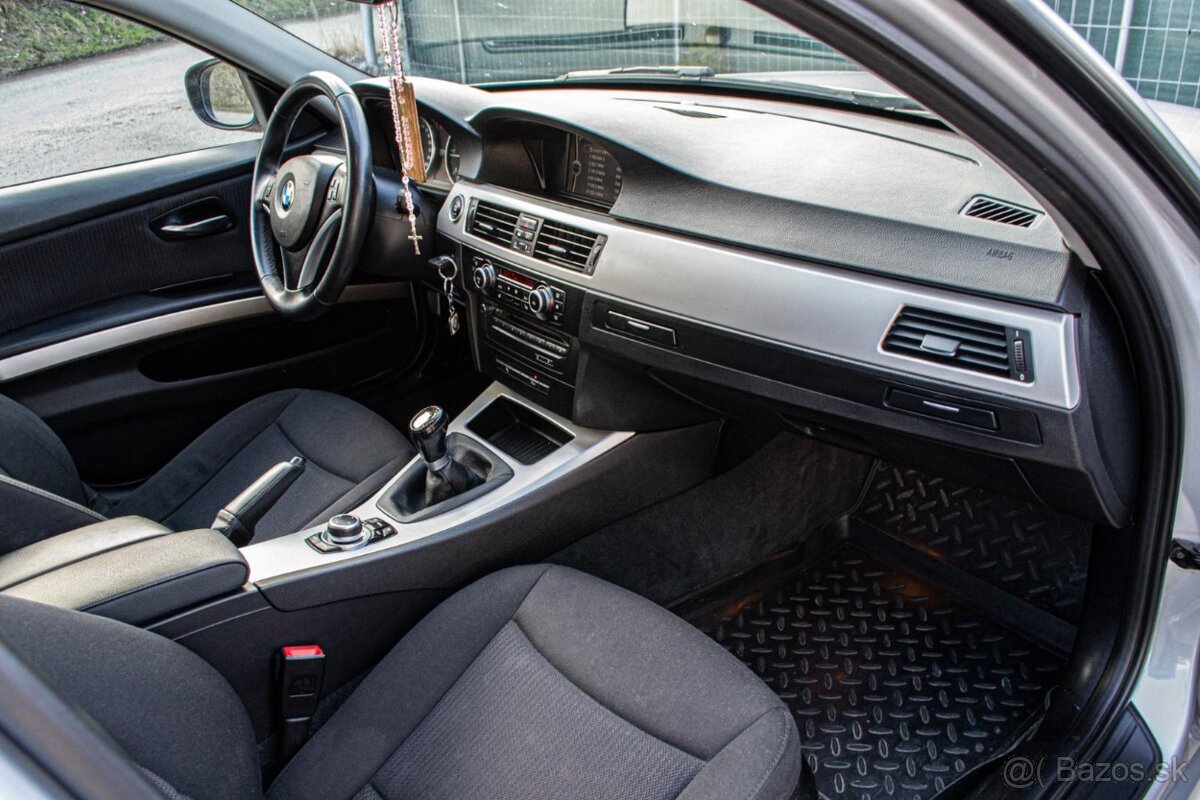 BMW Rad 3 Touring 318d E91 105kW - 16