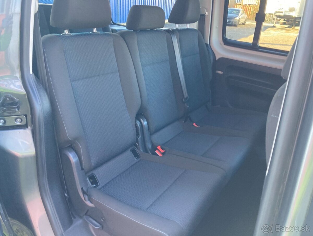 VOLKSWAGEN CADDY MAXI 2,0TDi 4MOTION 7míst - 16