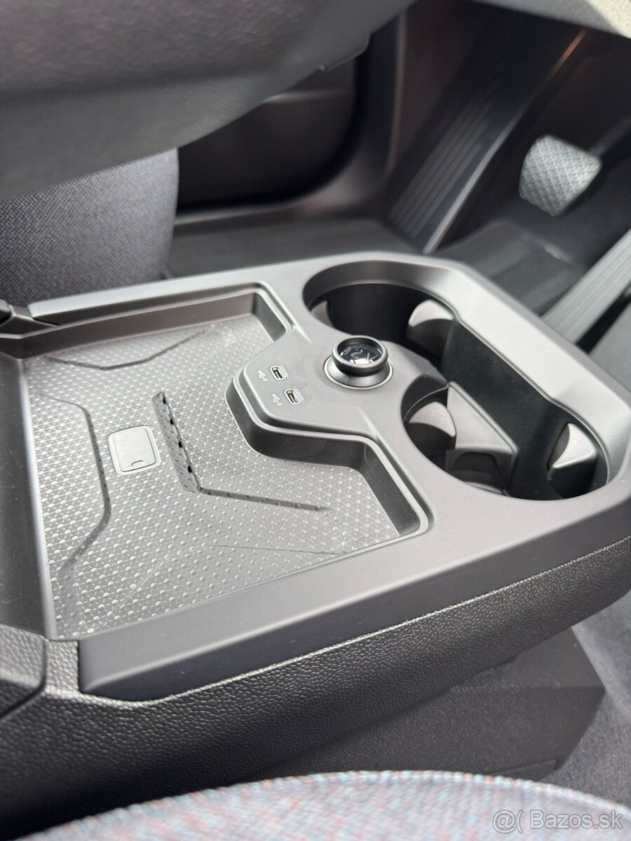 Predam BMW iX50 Xdrive - 16