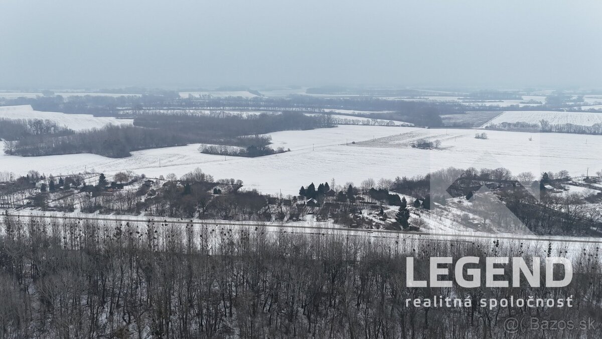 Rekreačná chata v Nesvadoch časť Sady Hamušad - 16