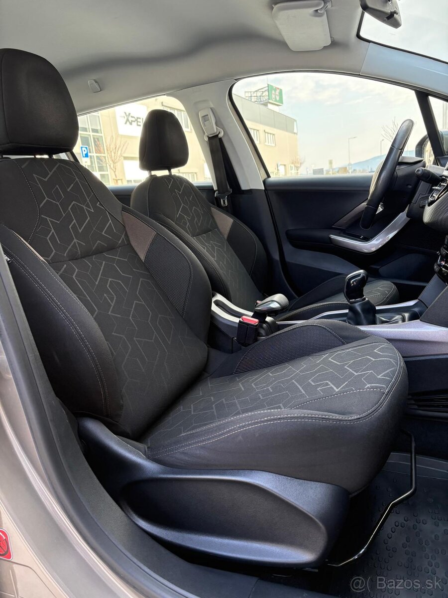 Peugeot 2008 1.2 PureTech 110 S S Style - 16