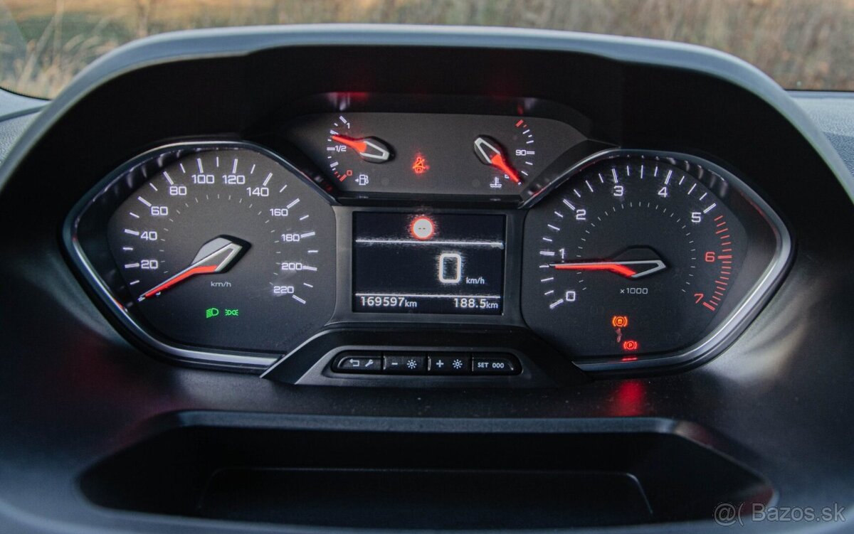 Peugeot Rifter 1.5 BlueHDi 130k Allure - 16