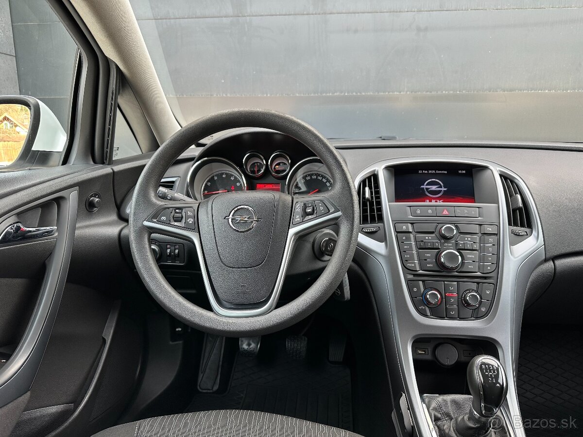 Opel Astra 1.6i - 16