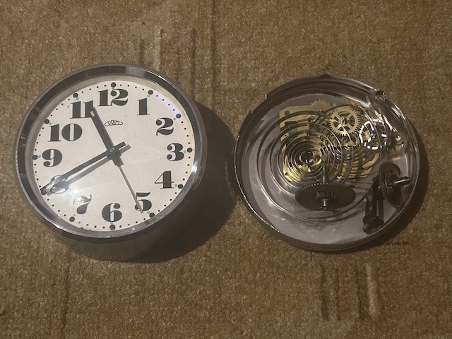 Predám viac druhov hodín - 16