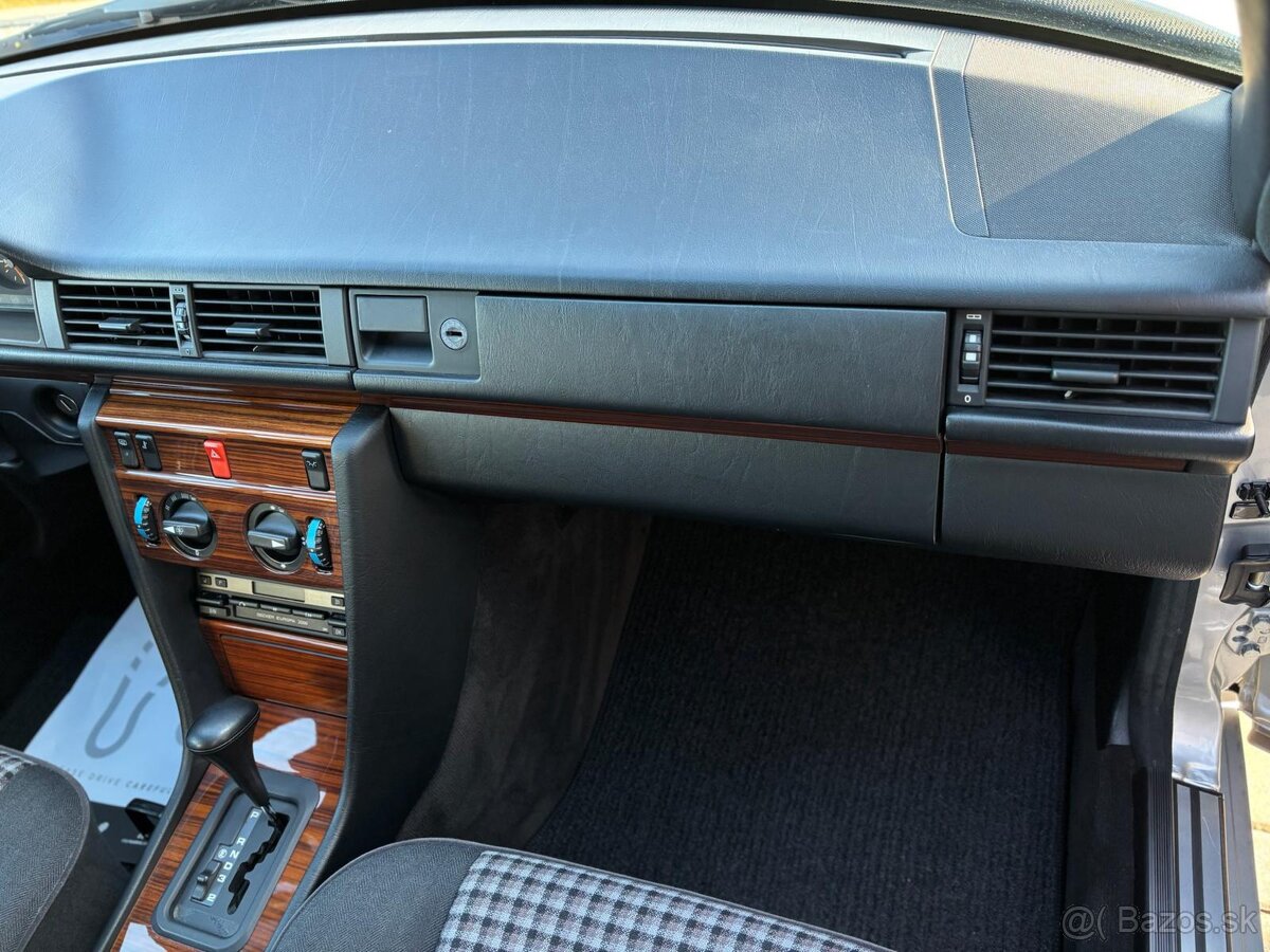 Mercedes Benz W124 320 140.000km - 16